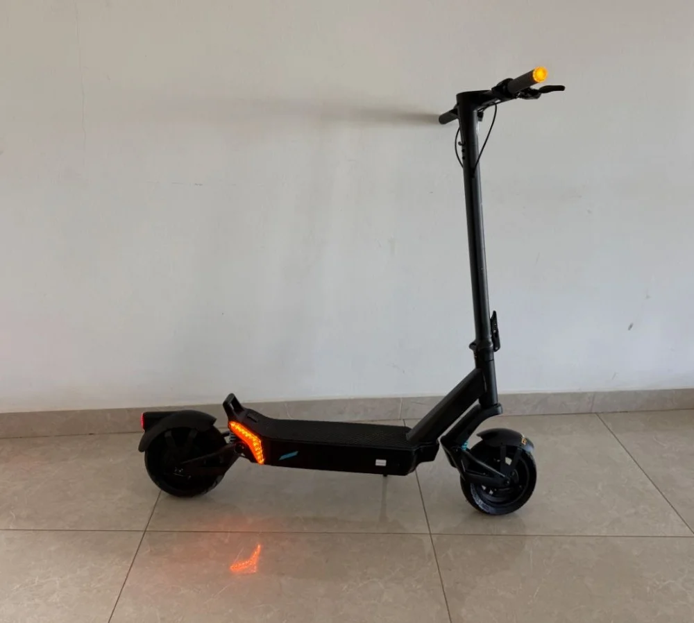 ATOMI ATOMI PATINETE L10 AZUL AUTOPROPELIDO ELÉTRICO EQUIPADO COM MOTOR  800W   /002