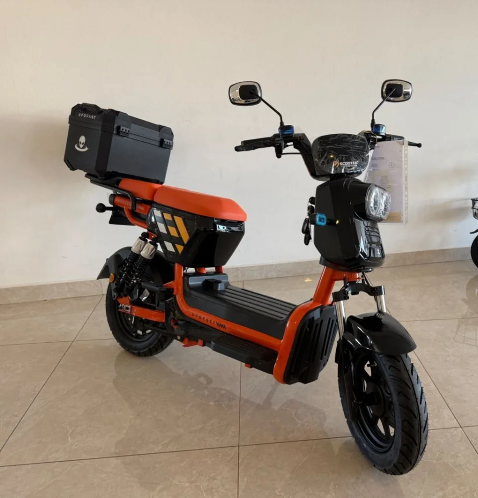 TOMATE  ZM55 AUTOPROPELIDO ELÉTRICO EQUIPADO COM MOTOR ELÉTRICO DE 1000W, VELOCIDADE MAX.32KM