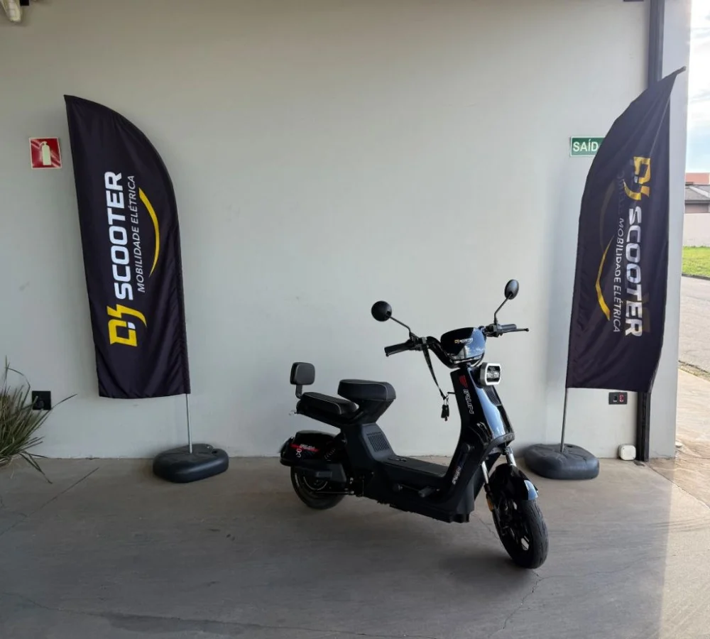 D.J SCOOTER V70S V70S  Autopropelido elétrico com motor  Elétrica 1000W