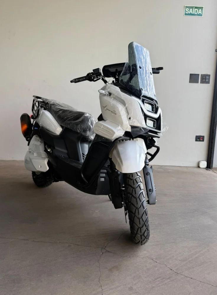 ANGIE  AG11 Tank Geração 4 é uma scooter elétrica autopropelida de 1000W