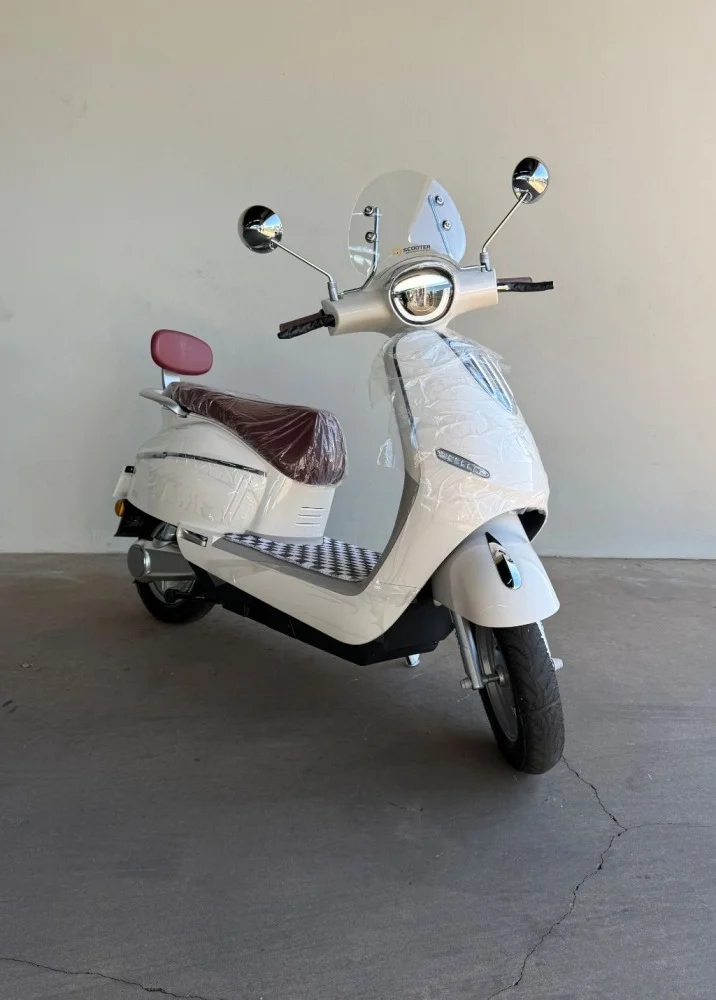 ANGIE AG T3 - BRANCA   é uma scooter elétrica autopropelida de 1000W