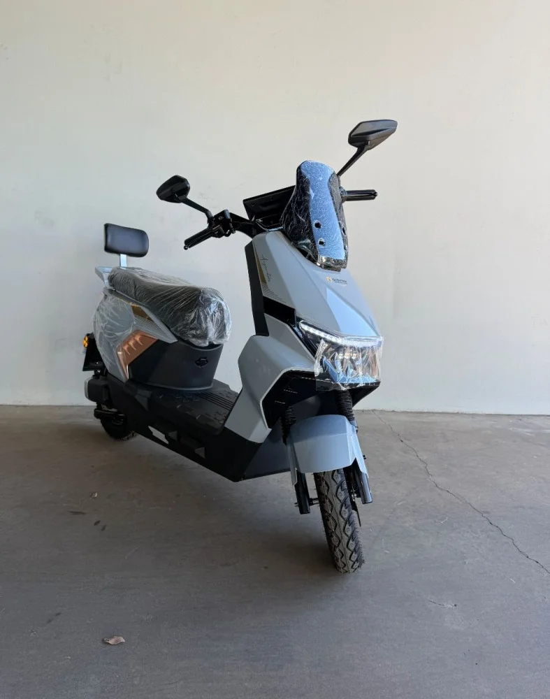 ANGIE AG28 m7 é uma scooter elétrica autopropelida de 1000W